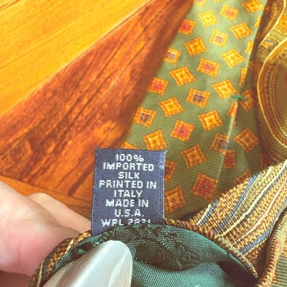 Vintage Tommy Hilfiger Elegant Green Patterned Silk Men's Tie - Picture 7 of 7